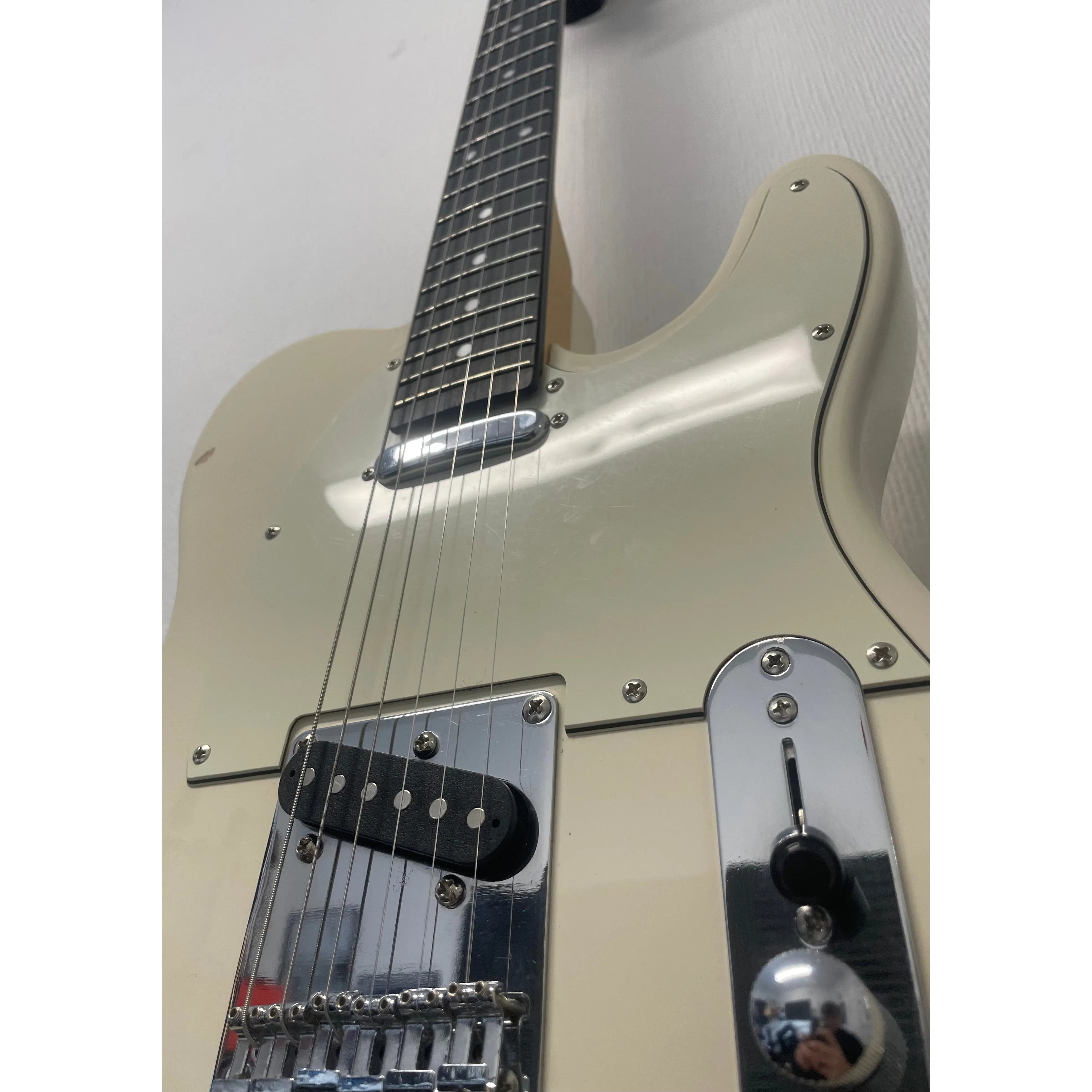 Donner Standard Series Telecaster Style Electric Guitar in White Pre-Owned