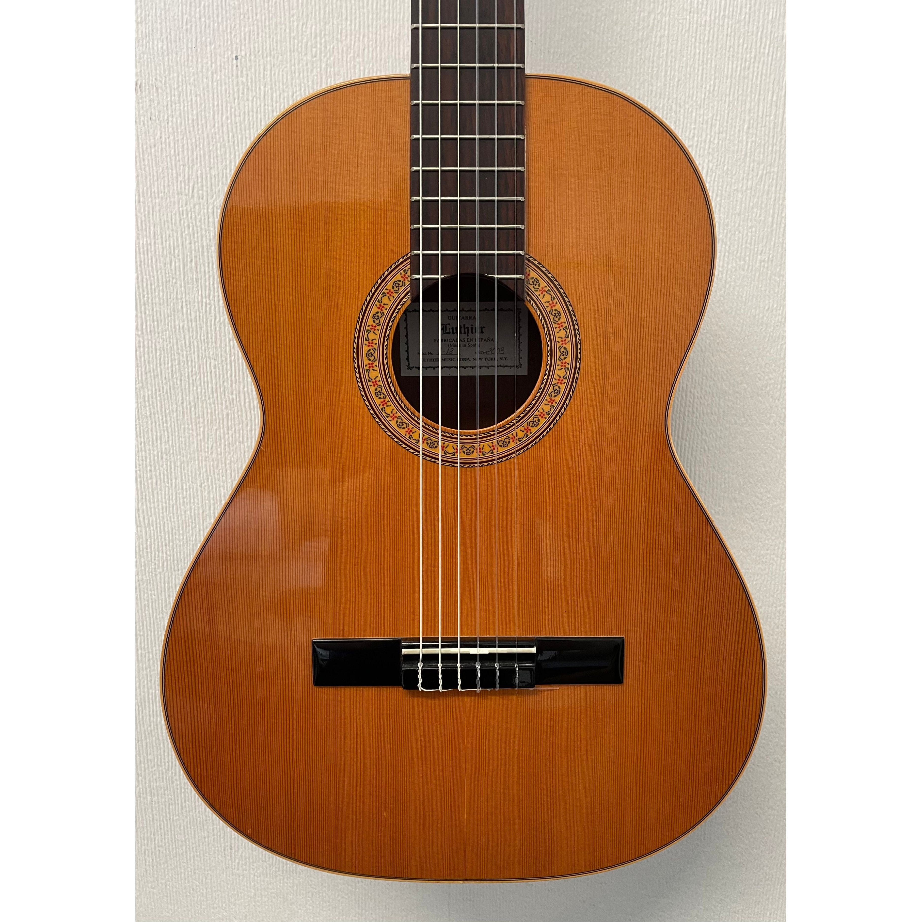 Luthier Music Corp Classical Guitar L.12 in Natural Gloss Finish with Gigbag Pre-Owned