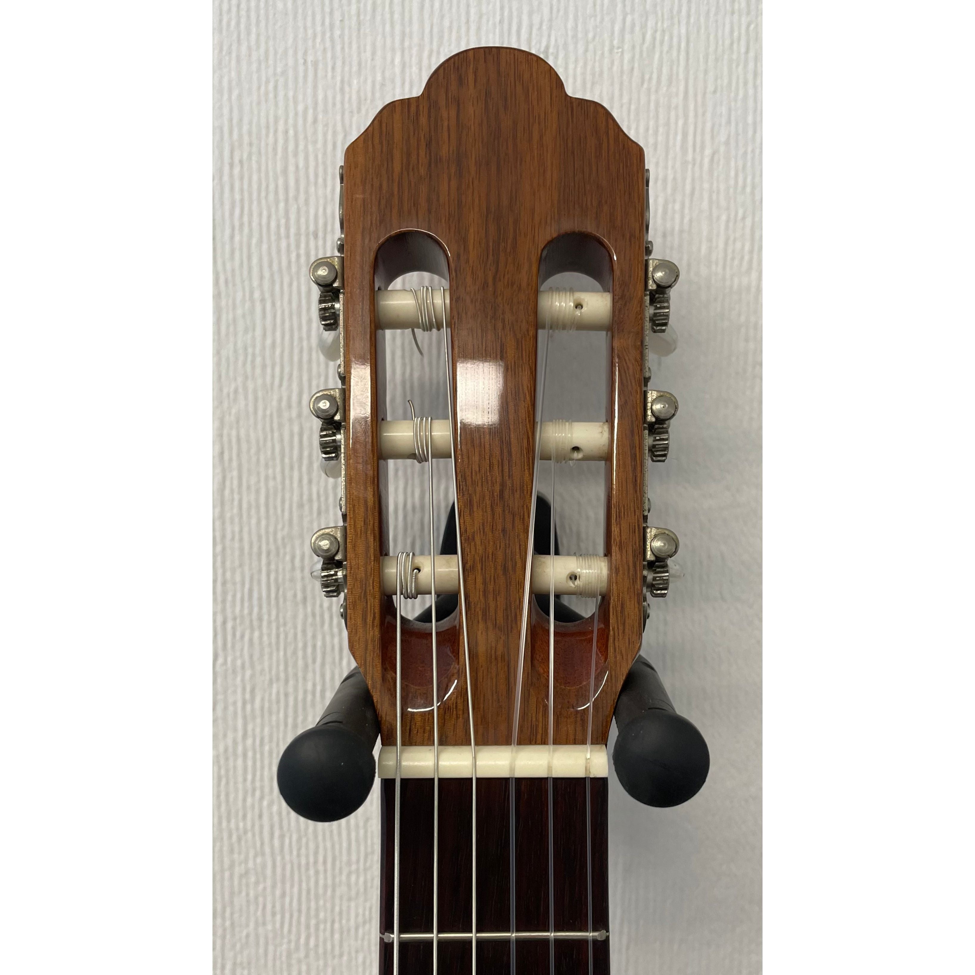 Luthier Music Corp Classical Guitar L.12 in Natural Gloss Finish with Gigbag Pre-Owned