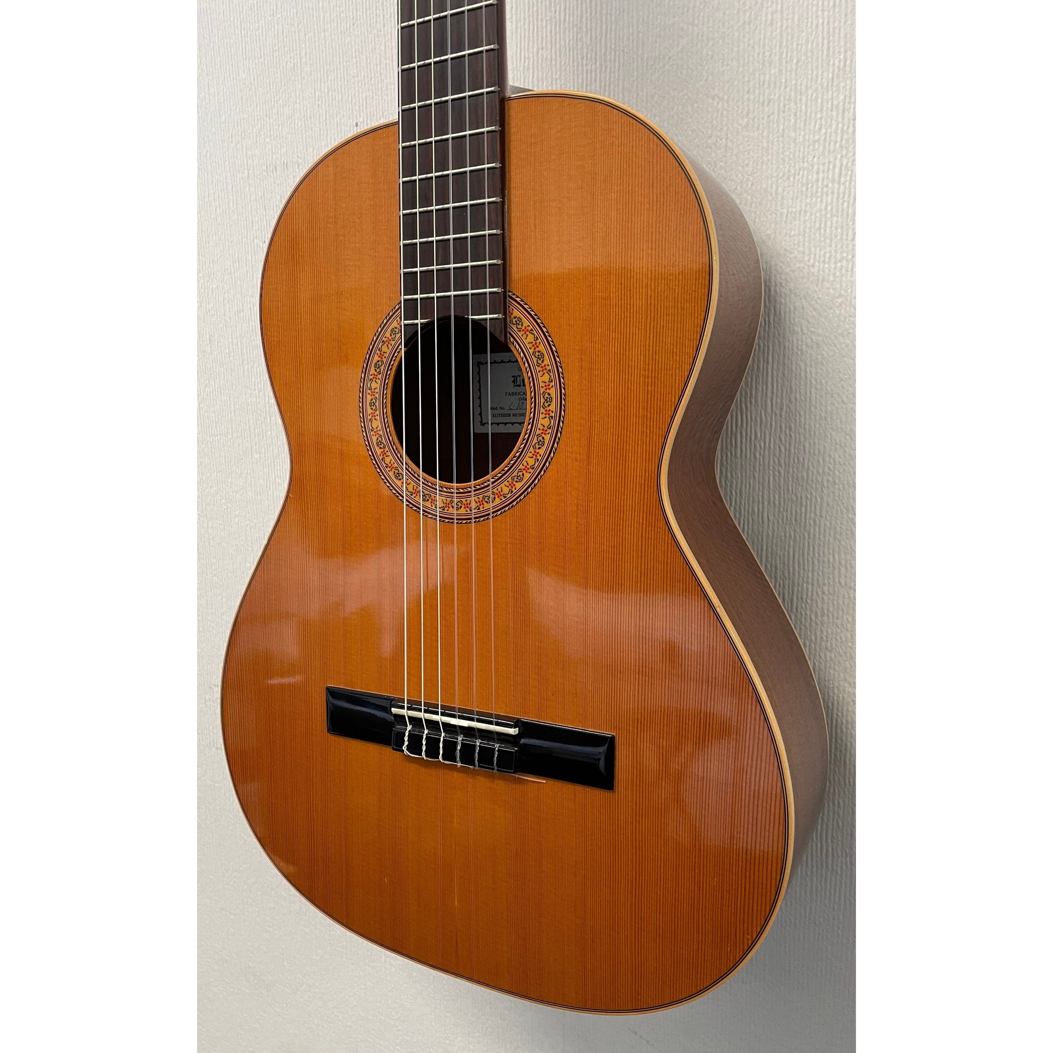 Luthier Music Corp Classical Guitar L.12 in Natural Gloss Finish with Gigbag Pre-Owned