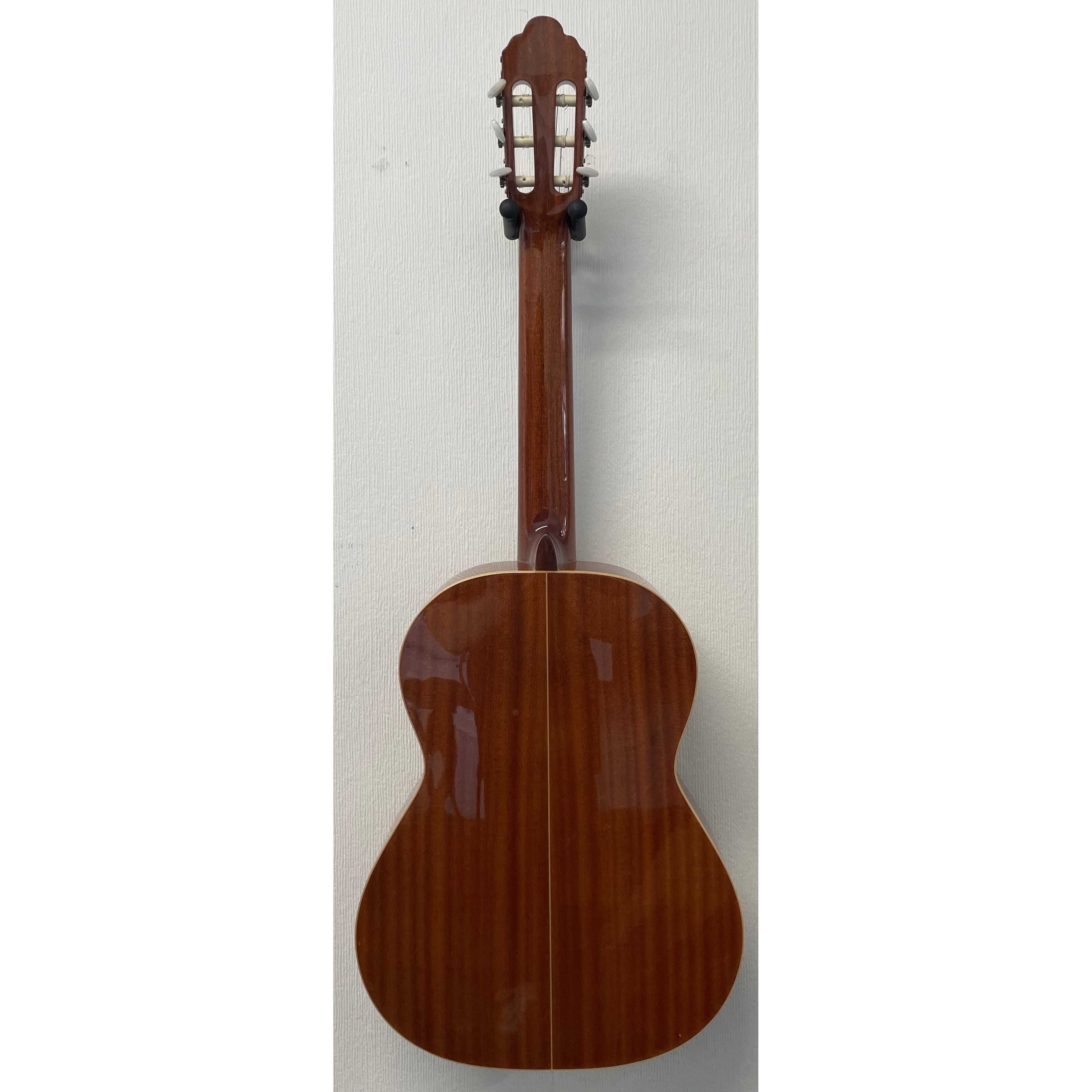 Luthier Music Corp Classical Guitar L.12 in Natural Gloss Finish with Gigbag Pre-Owned