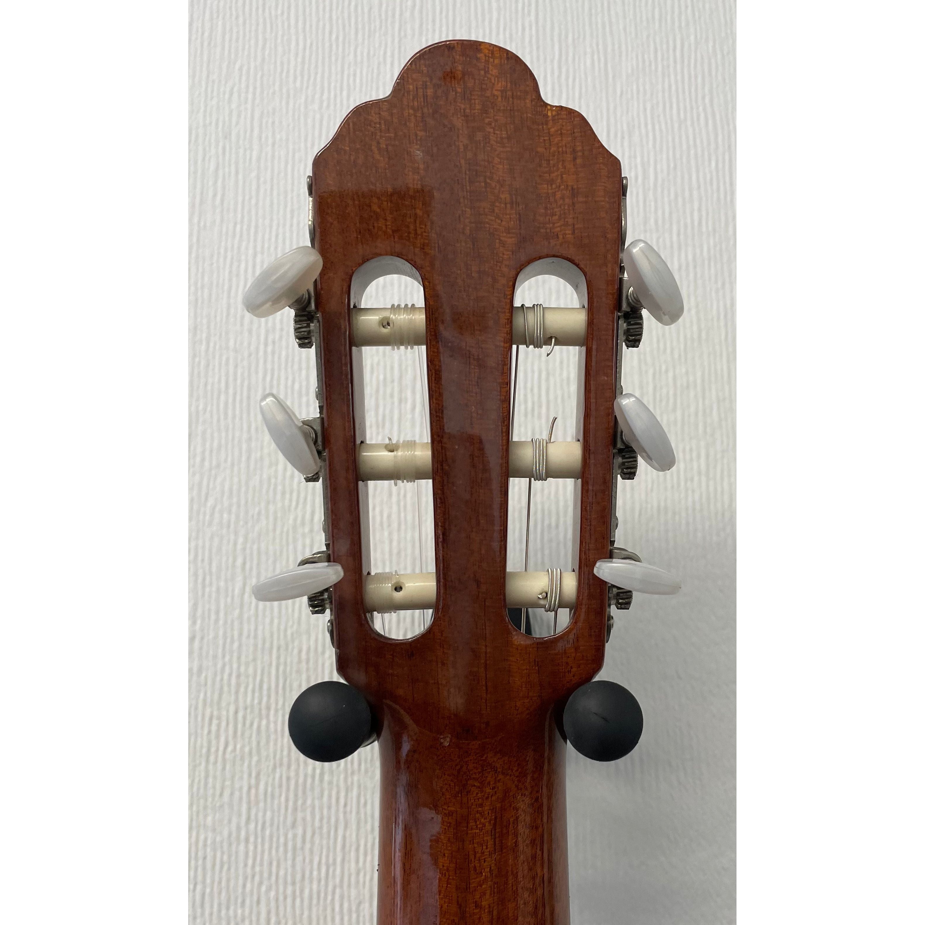 Luthier Music Corp Classical Guitar L.12 in Natural Gloss Finish with Gigbag Pre-Owned