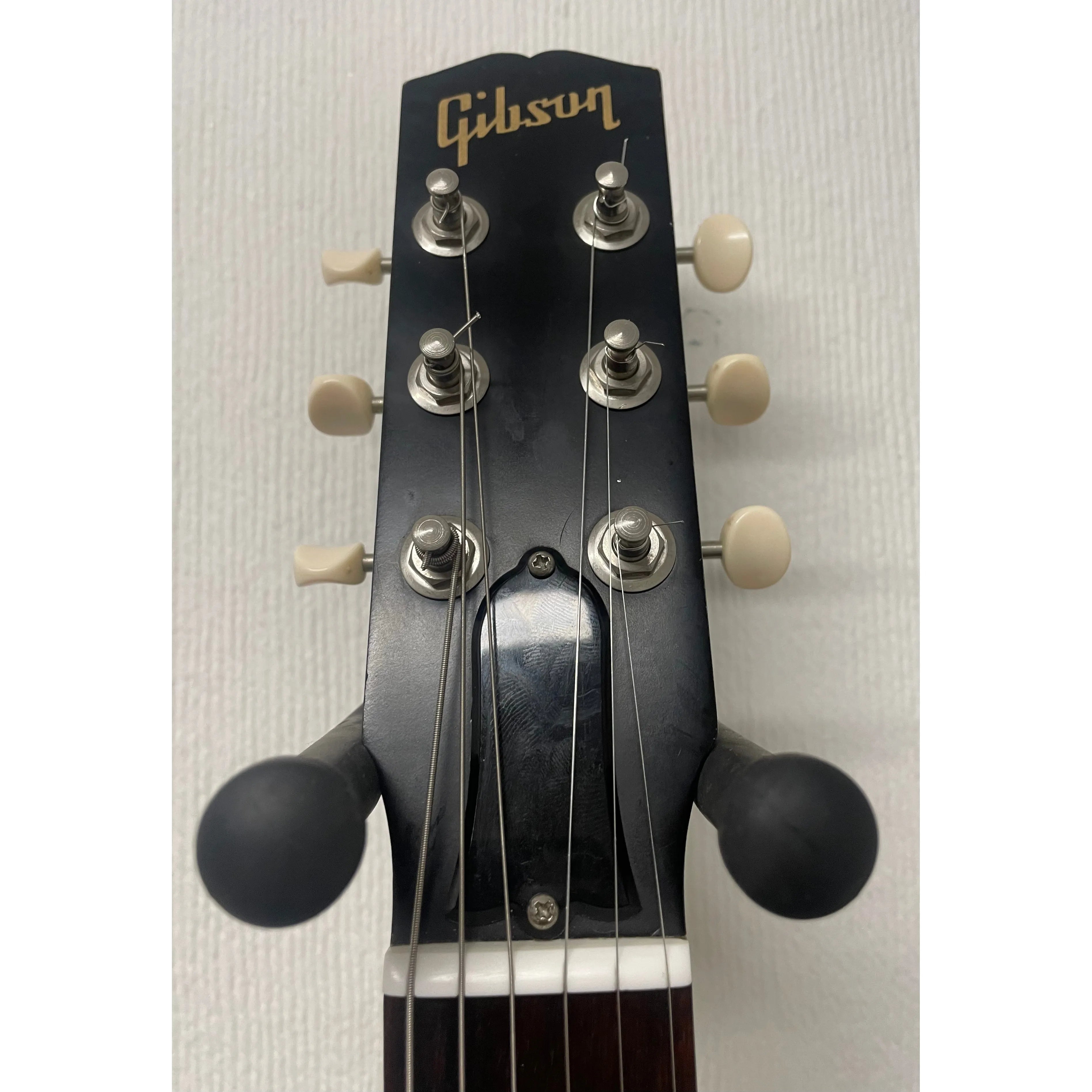 Gibson Melody Maker in White, 2008, USA Pre-Owned