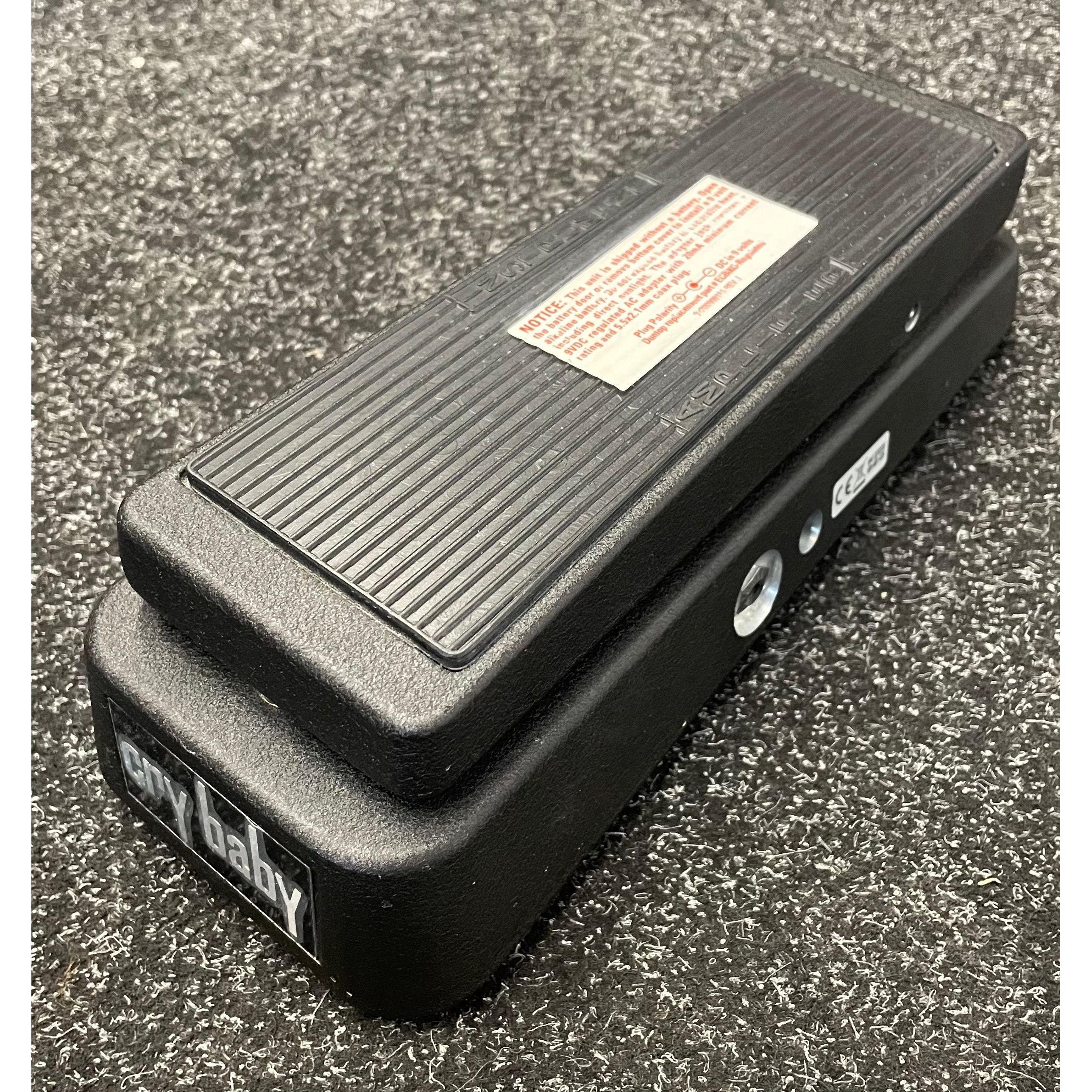 Jim Dunlop Original Crybaby Wah GCB-95 Effects Pedal for Electric Guitar Pre-Owned