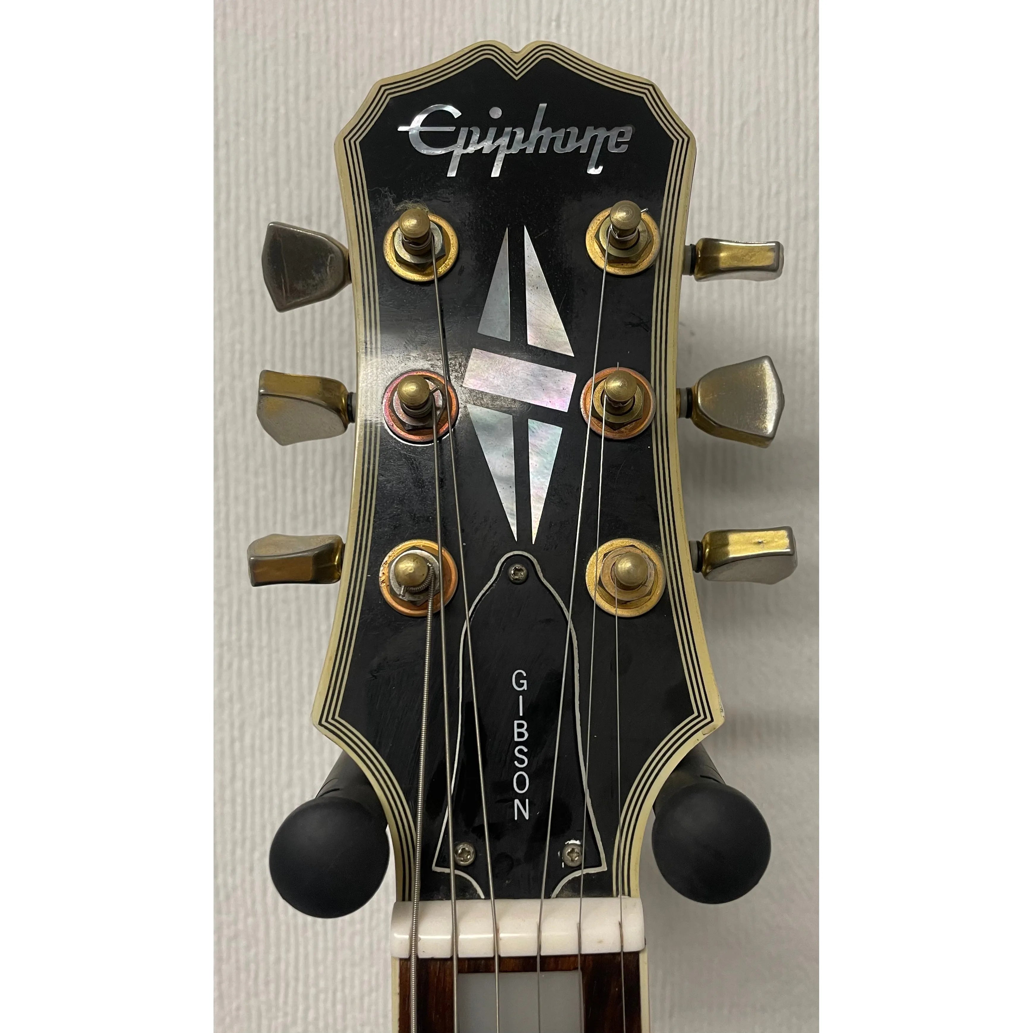 Epiphone Les Paul Electric Guitar in Black Pre-Owned