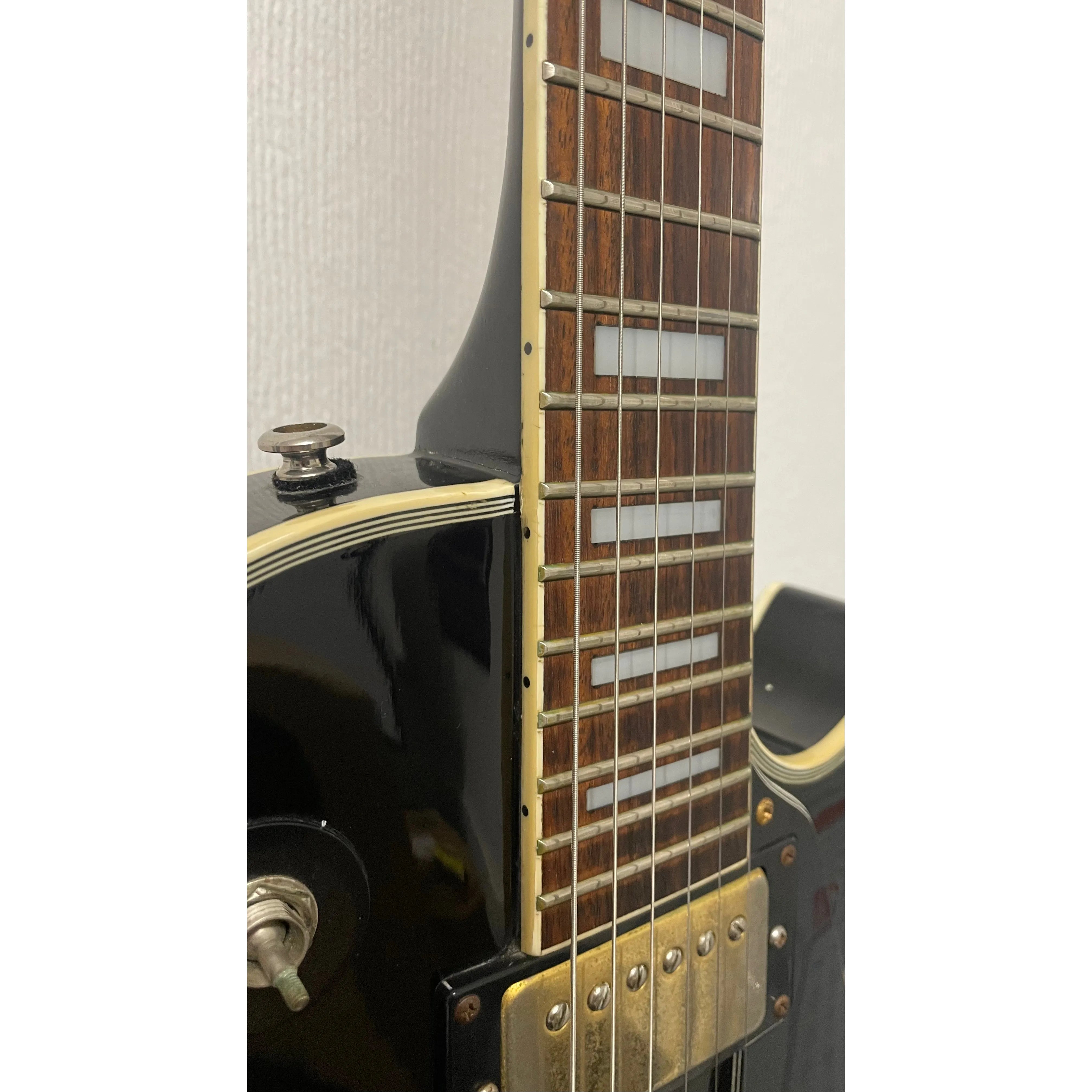 Epiphone Les Paul Electric Guitar in Black Pre-Owned