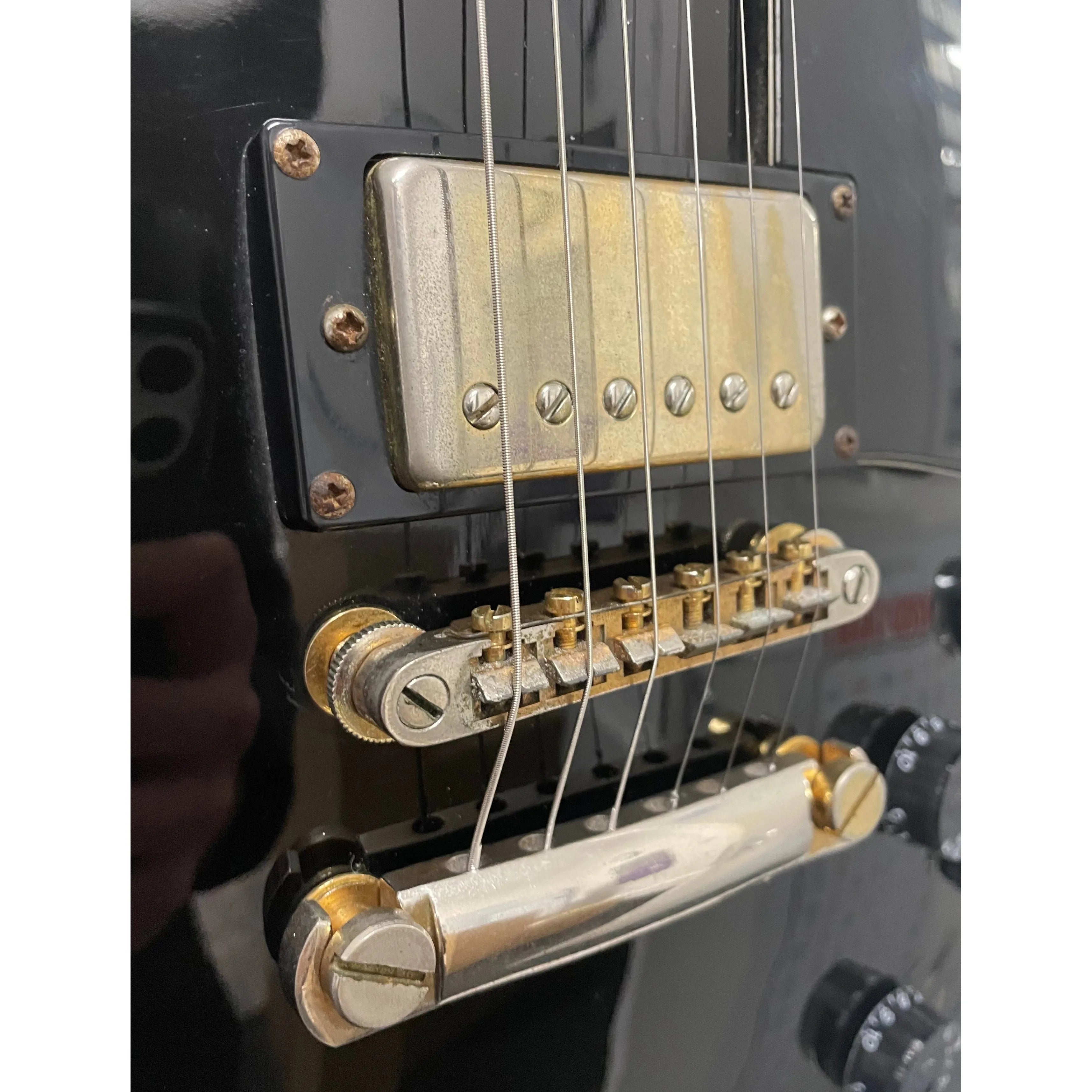 Epiphone Les Paul Electric Guitar in Black Pre-Owned