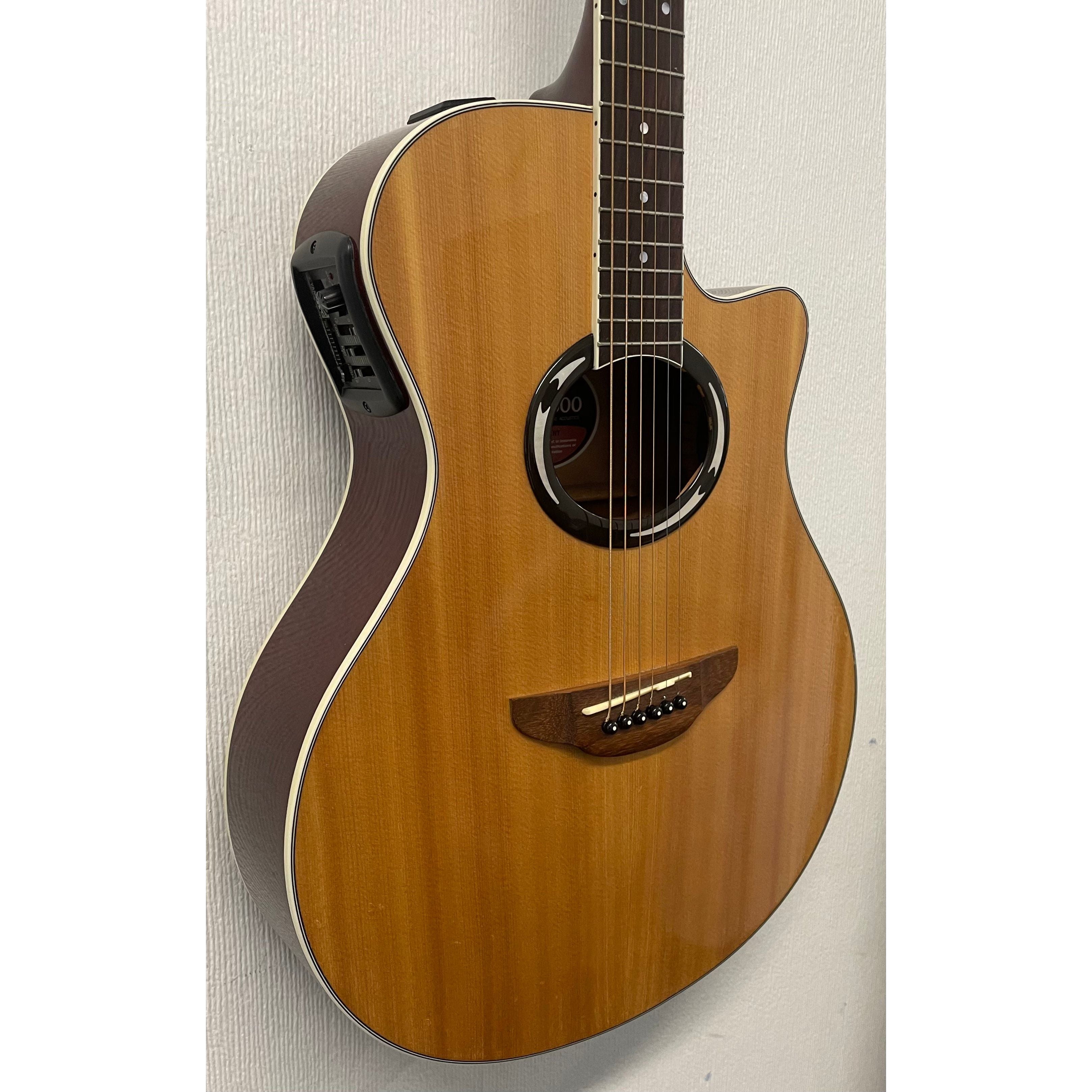 Yamaha APX500NT Electro Acoustic Guitar in Natural Gloss Pre-Owned