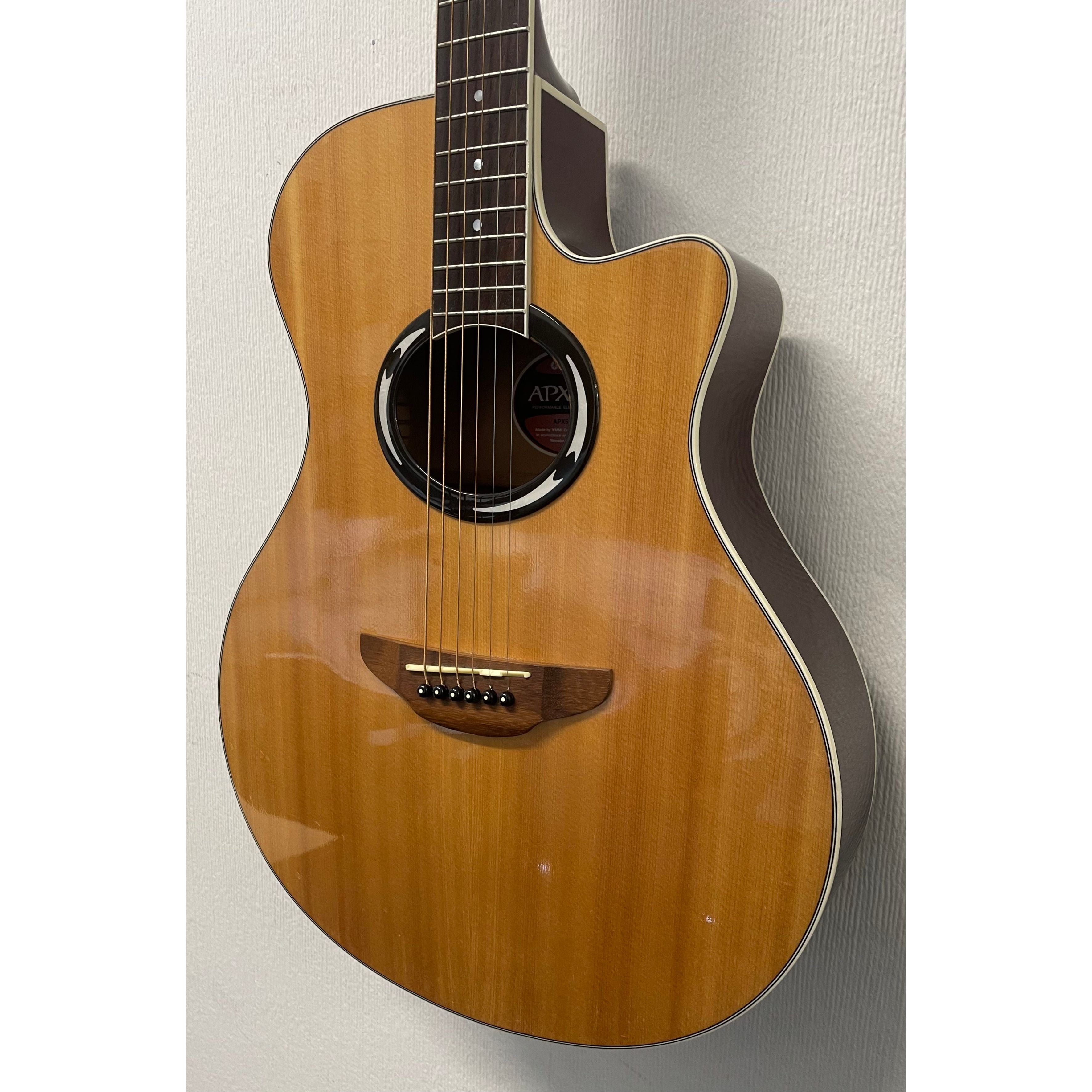 Yamaha APX500NT Electro Acoustic Guitar in Natural Gloss Pre-Owned