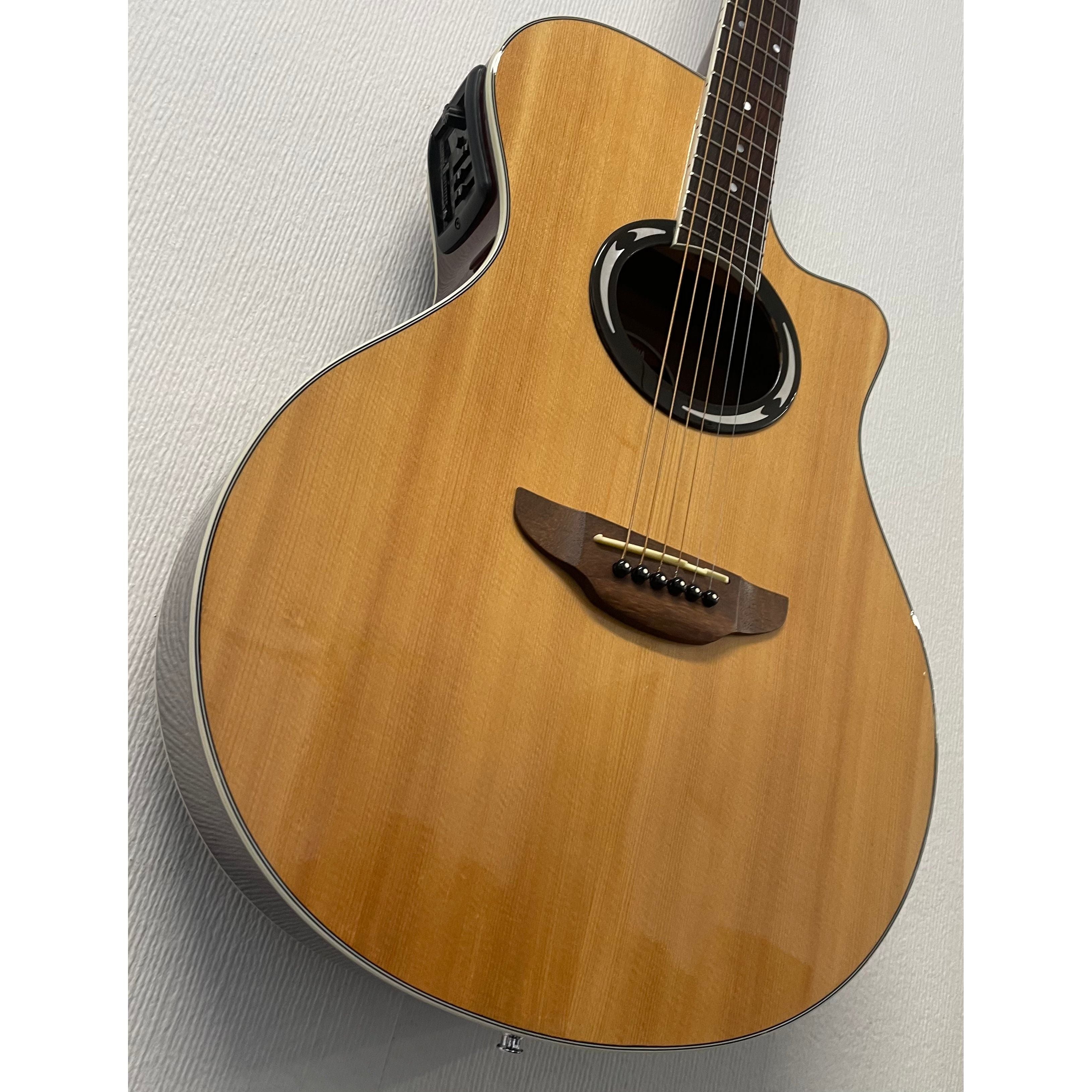 Yamaha APX500NT Electro Acoustic Guitar in Natural Gloss Pre-Owned