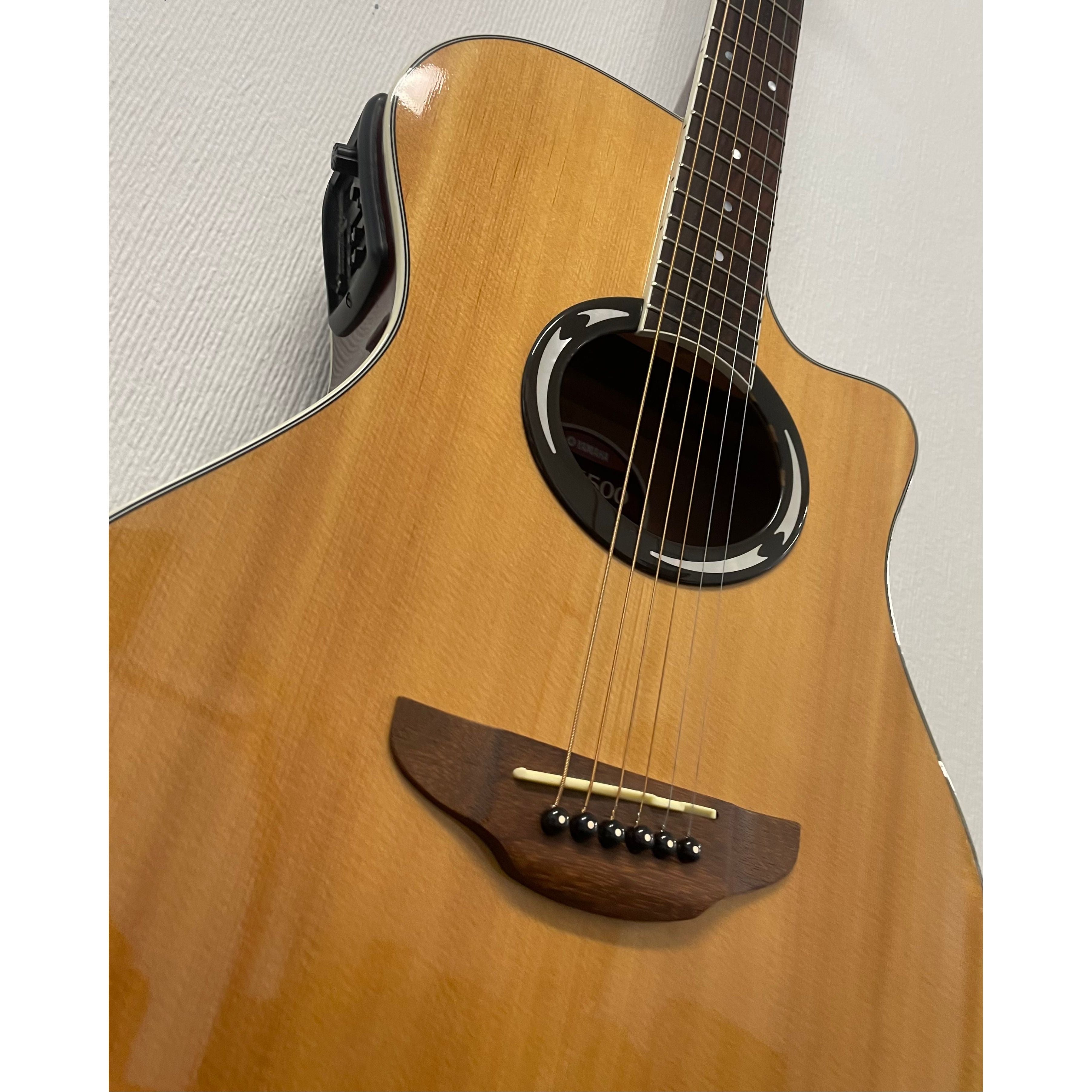 Yamaha APX500NT Electro Acoustic Guitar in Natural Gloss Pre-Owned