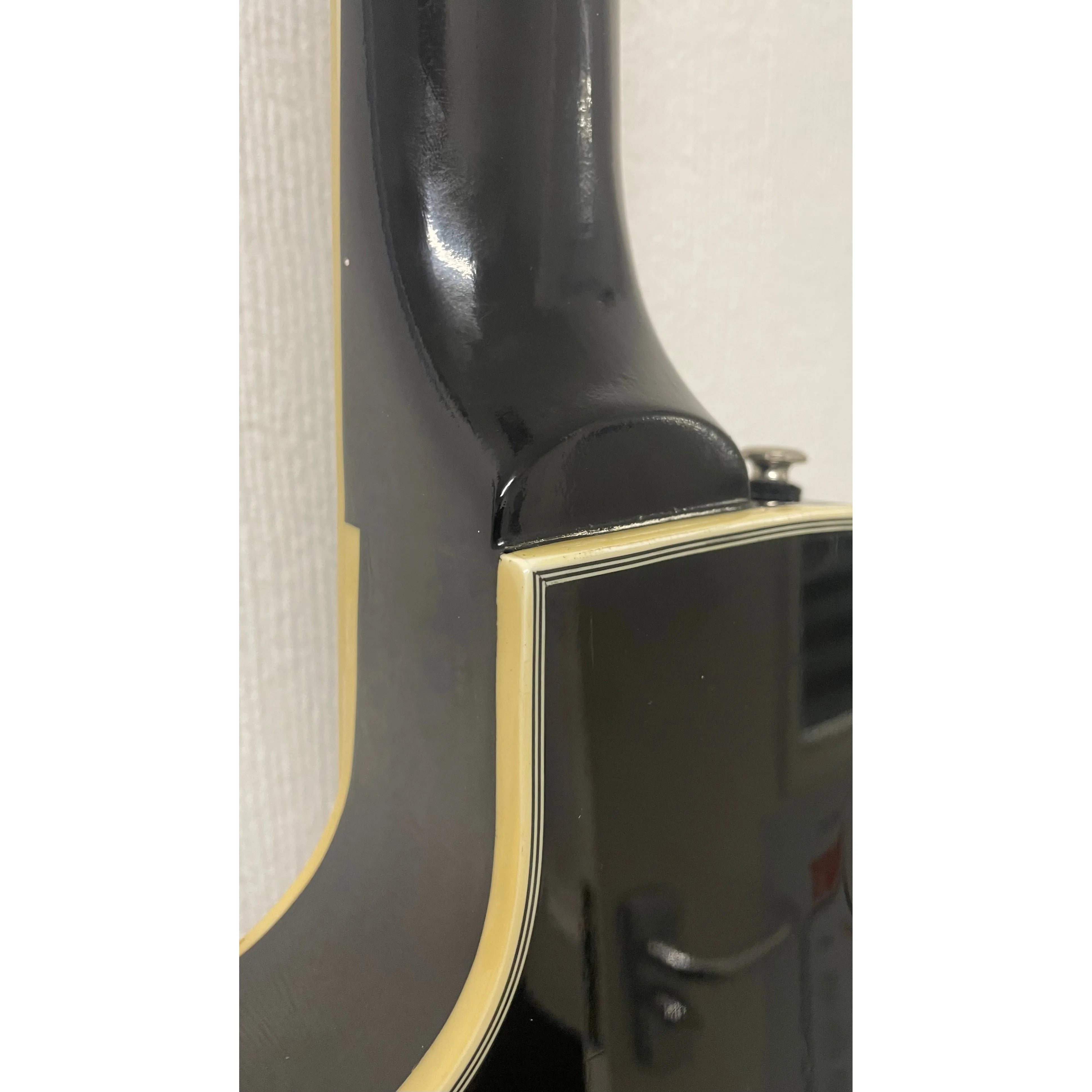 Epiphone Les Paul Electric Guitar in Black Pre-Owned