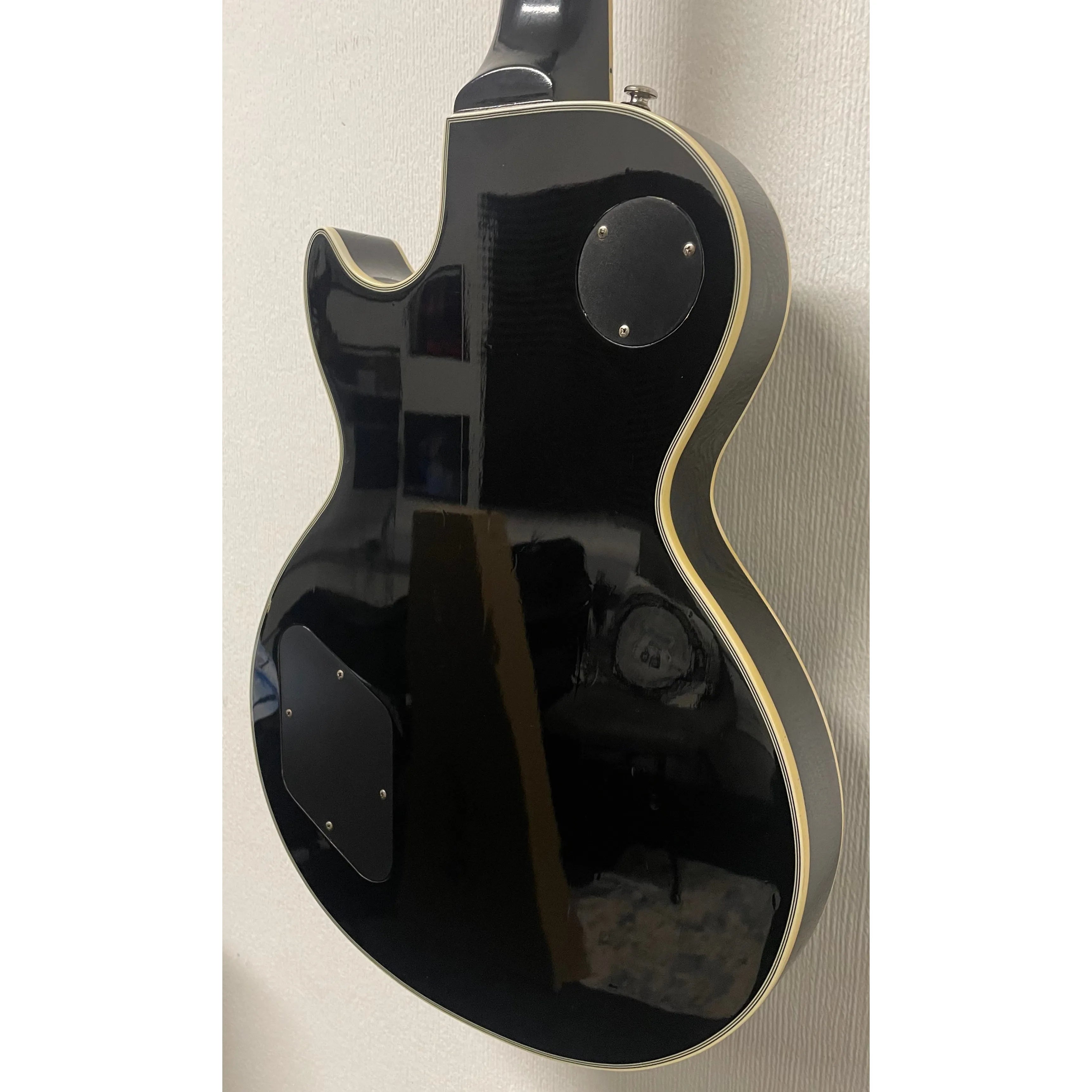 Epiphone Les Paul Electric Guitar in Black Pre-Owned