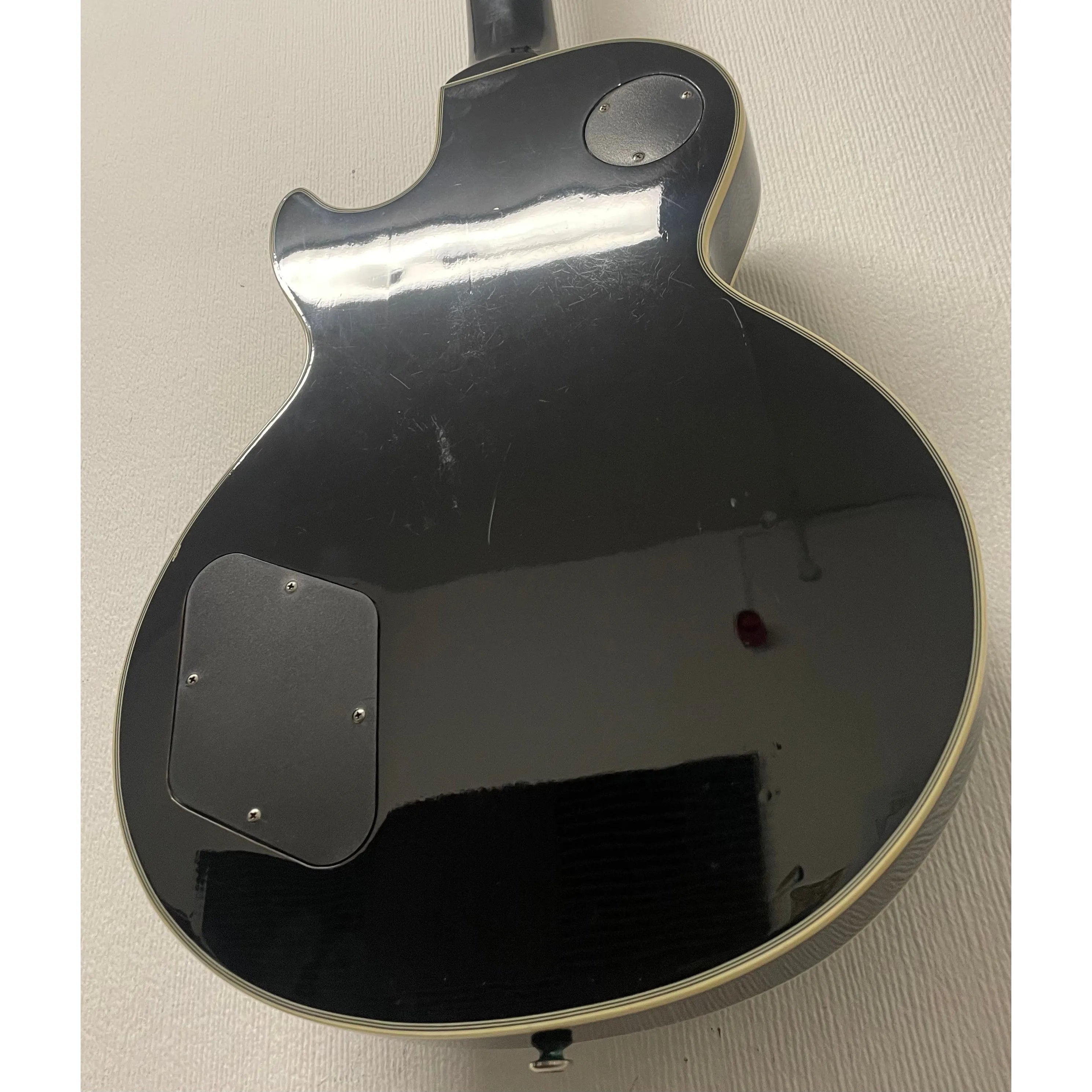 Epiphone Les Paul Electric Guitar in Black Pre-Owned