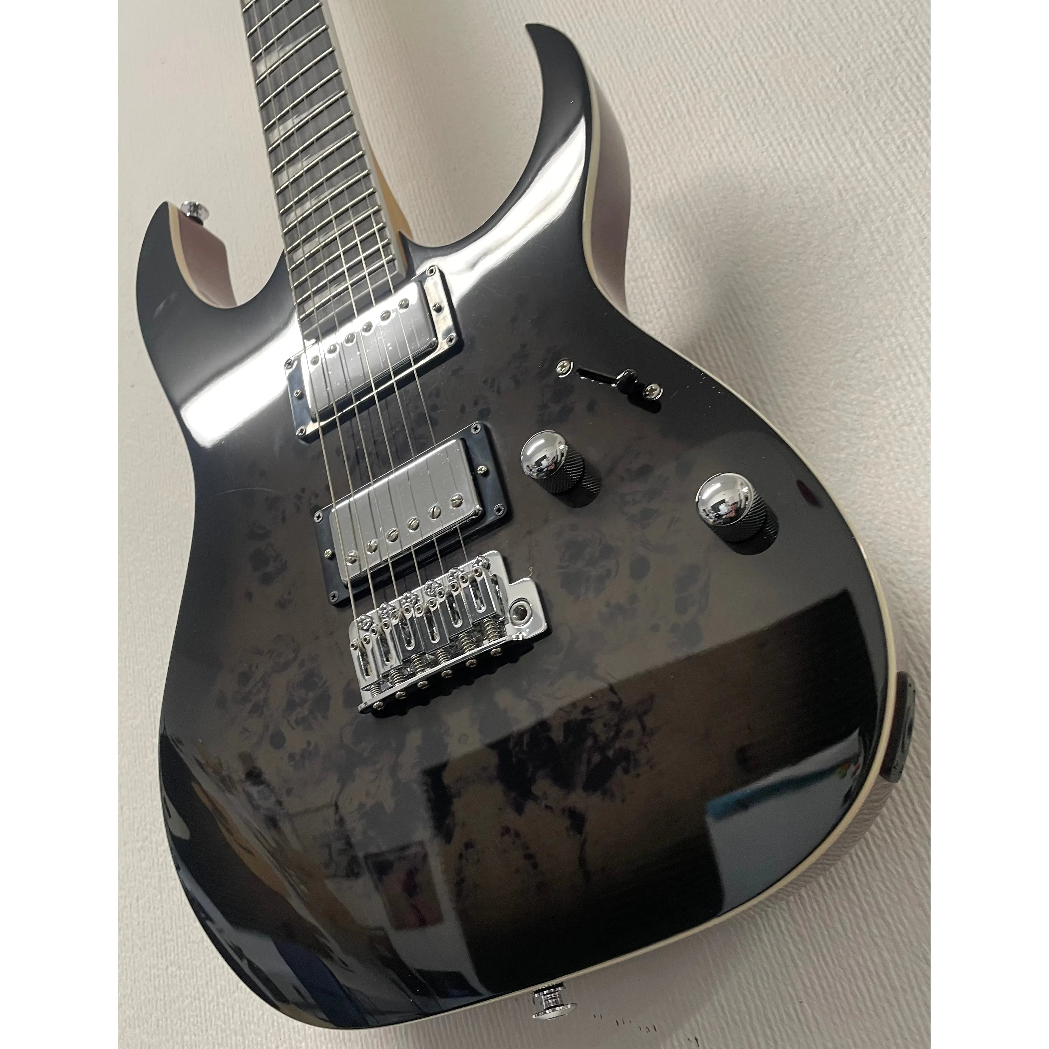 Ibanez Gio GRG220PA1-BKB Electric Guitar in Black with TGI Extreme Padded GigBag Pre-Owned