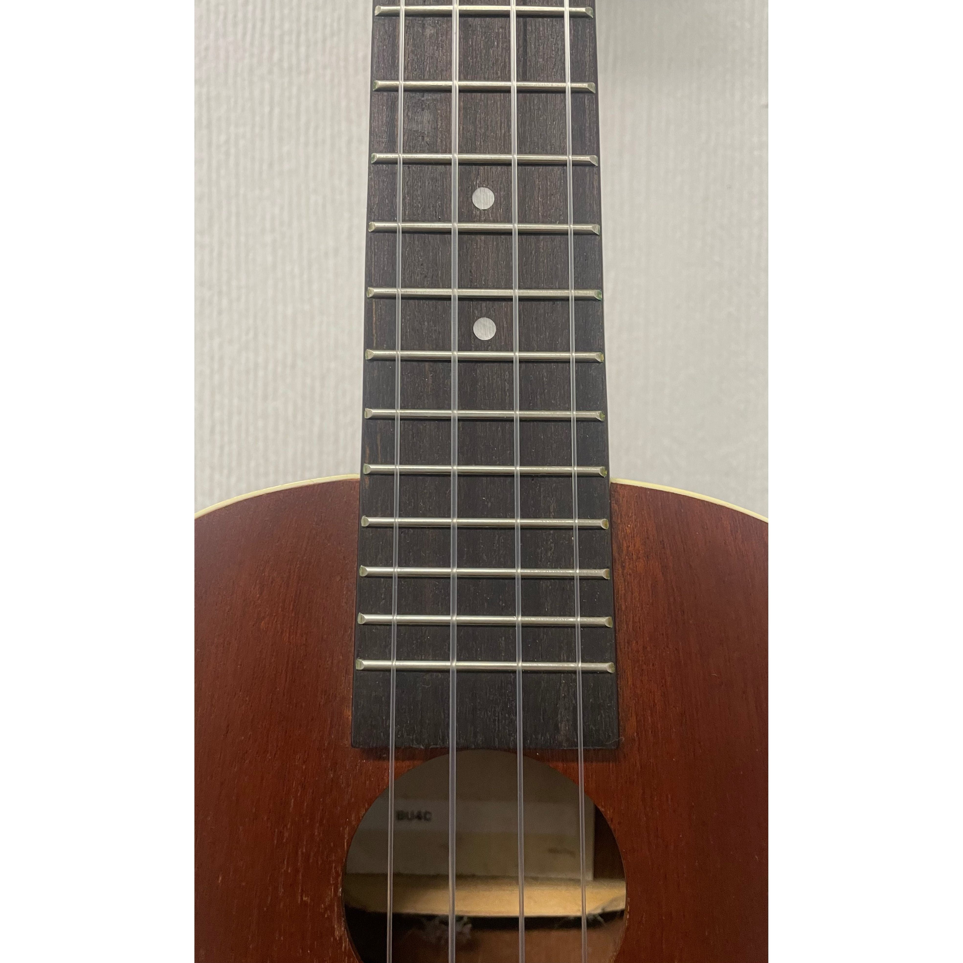 Brunswick Concert Ukulele in Mahogany BU4C with Watermelon Gigbag Pre-Owned
