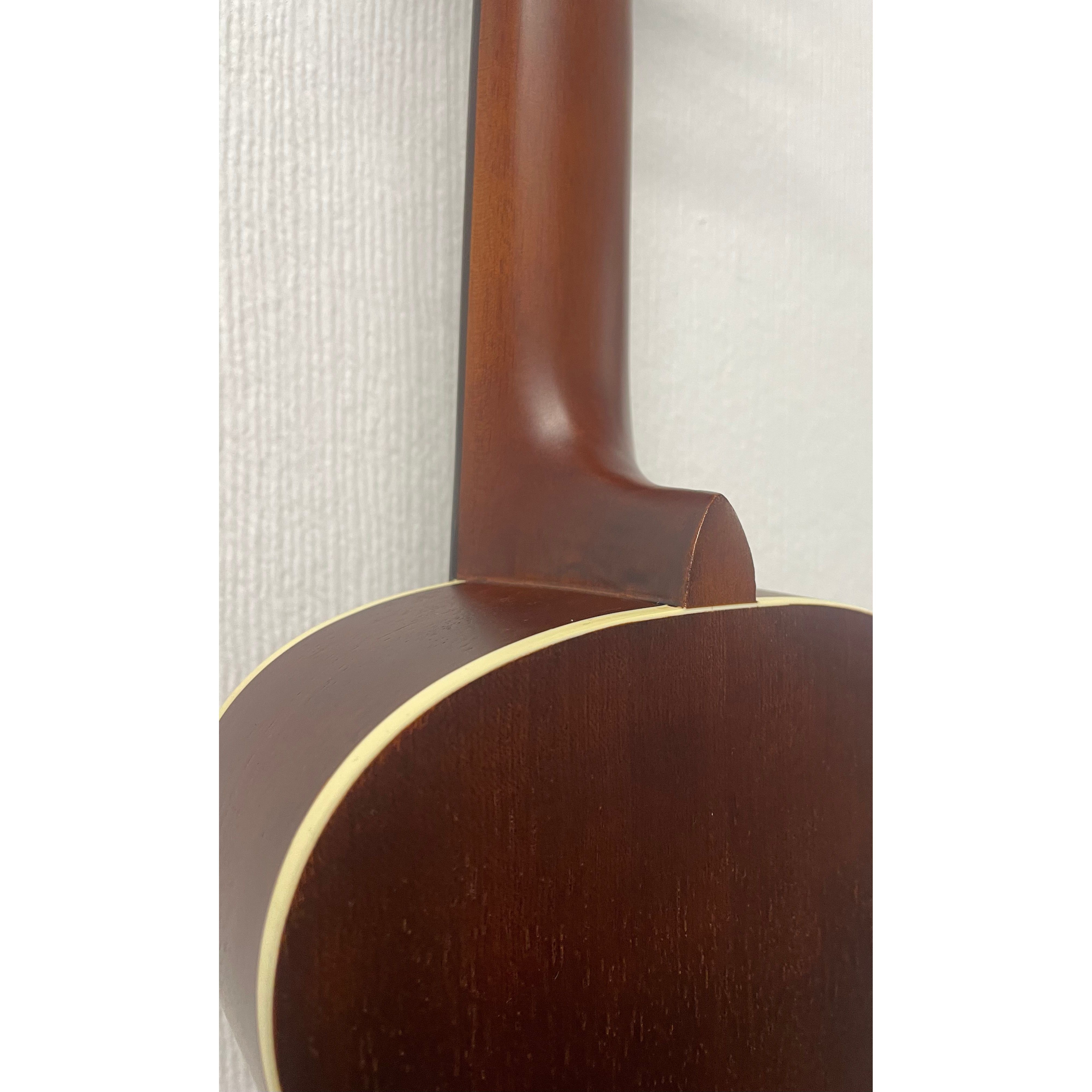 Brunswick Concert Ukulele in Mahogany BU4C with Watermelon Gigbag Pre-Owned