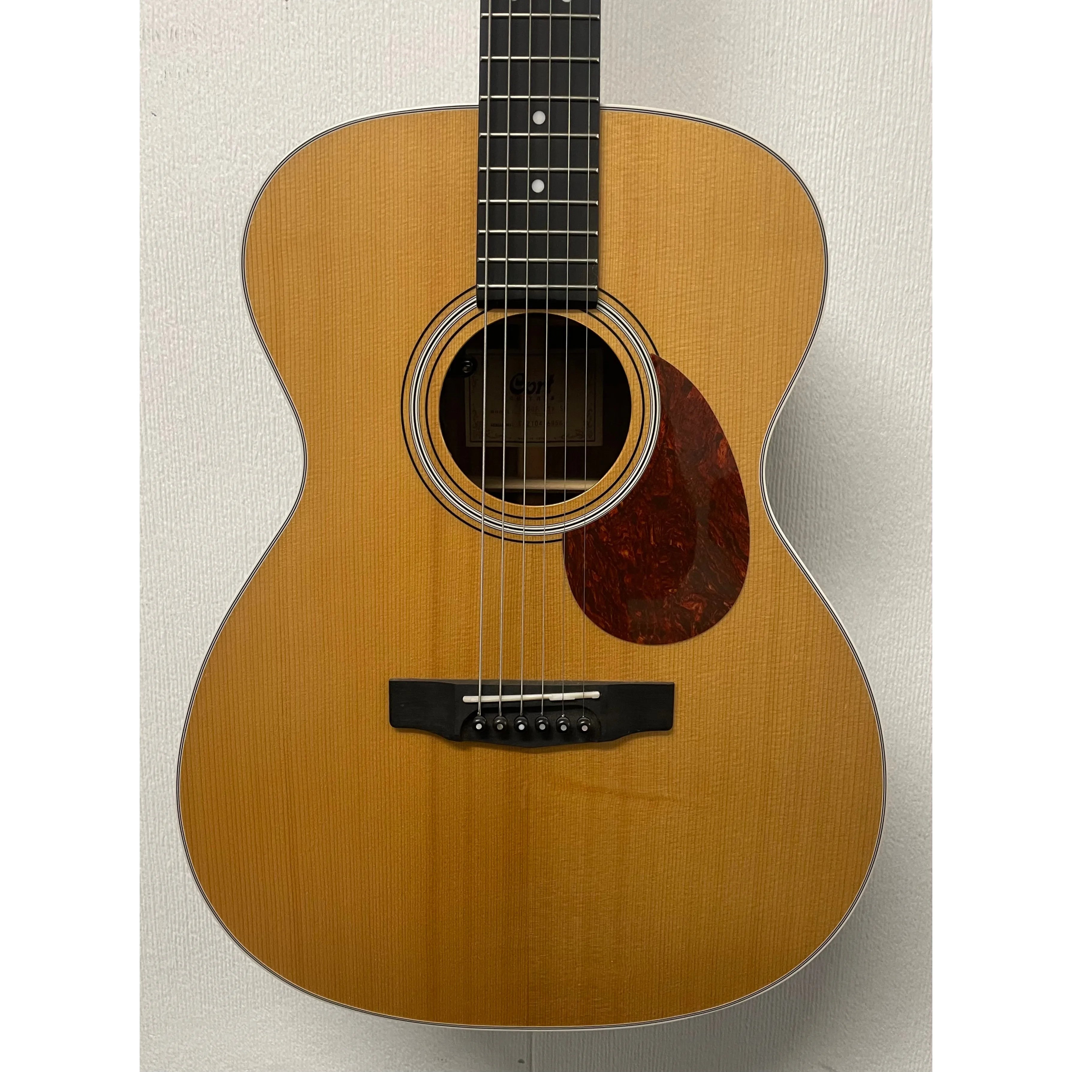 Cort Luce L200F ATV Electro Acoustic, Natural Semi Gloss Pre-Owned