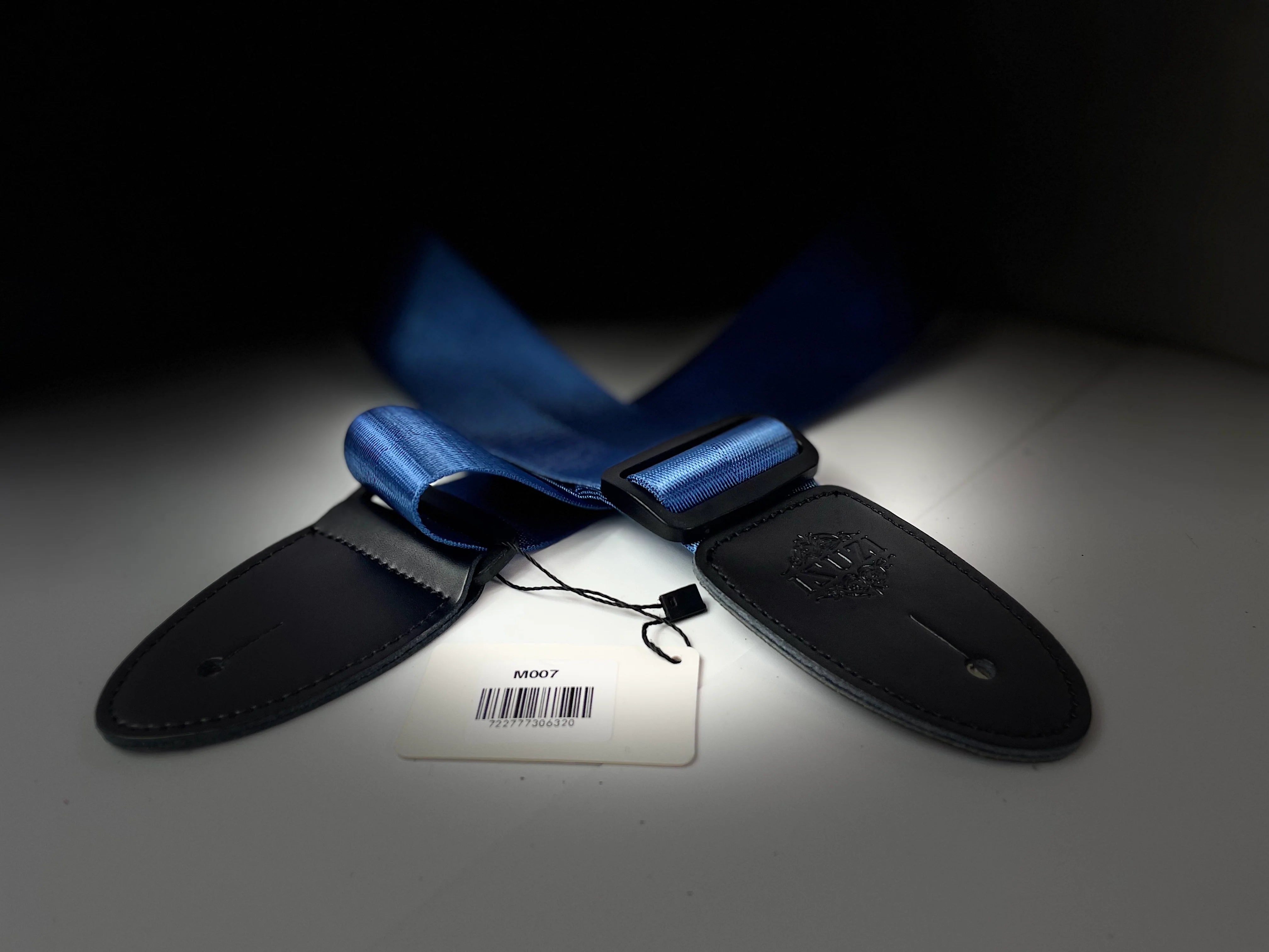 Isuzi Guitar Strap - Blue