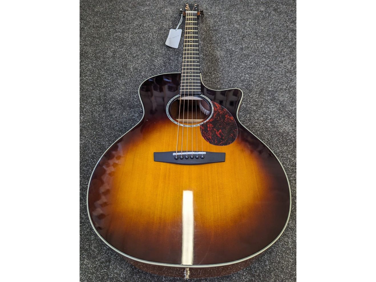 Enya EGA-Q1M EQ Sunburst Spruce Electro-Acoustic Guitar