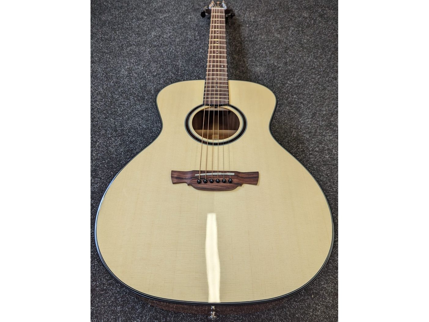 Crafter Able T-600 Orchestra Acoustic Guitar In Natural