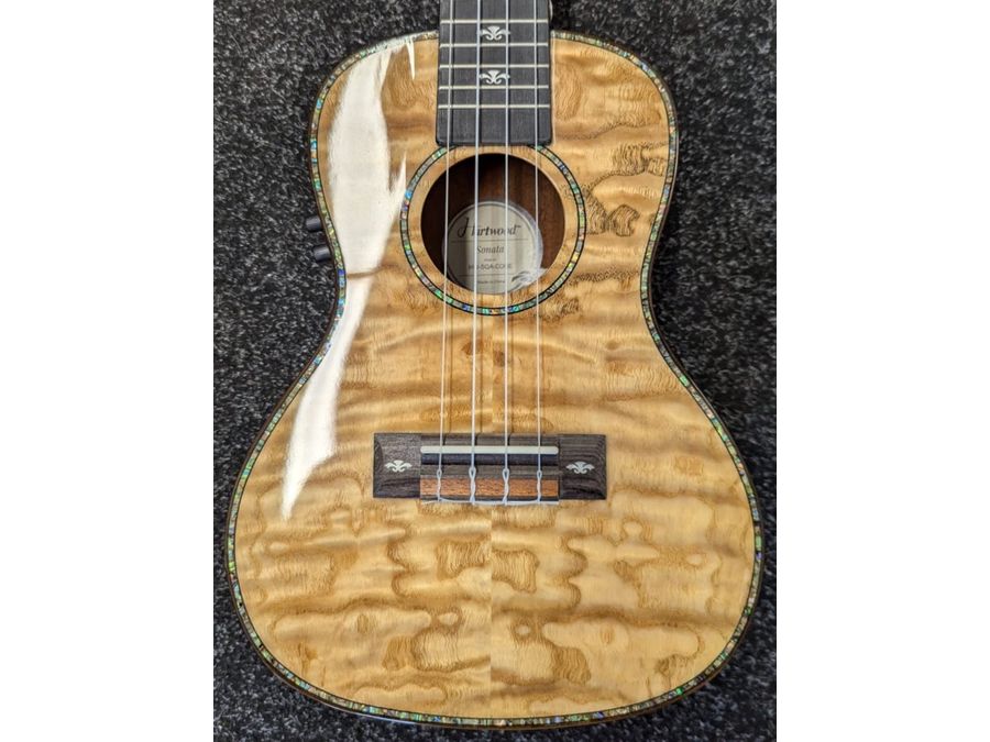 Hartwood Sonata Concert Electro-Ukulele, Quilted Ash Pre-Owned