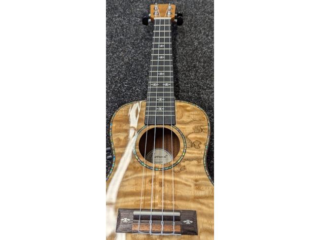 Hartwood Sonata Concert Electro-Ukulele, Quilted Ash Pre-Owned