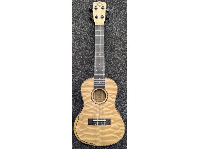 ISUZI QM-C Quilted Maple Concert Ukulele and Gigbag Pre-Owned