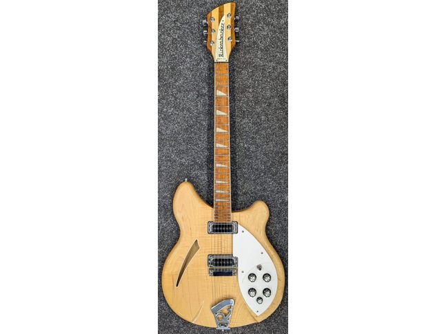 Rickenbacker 360 Chambered Electric Guitar Mapleglo with Original Hardcase Pre-Owned