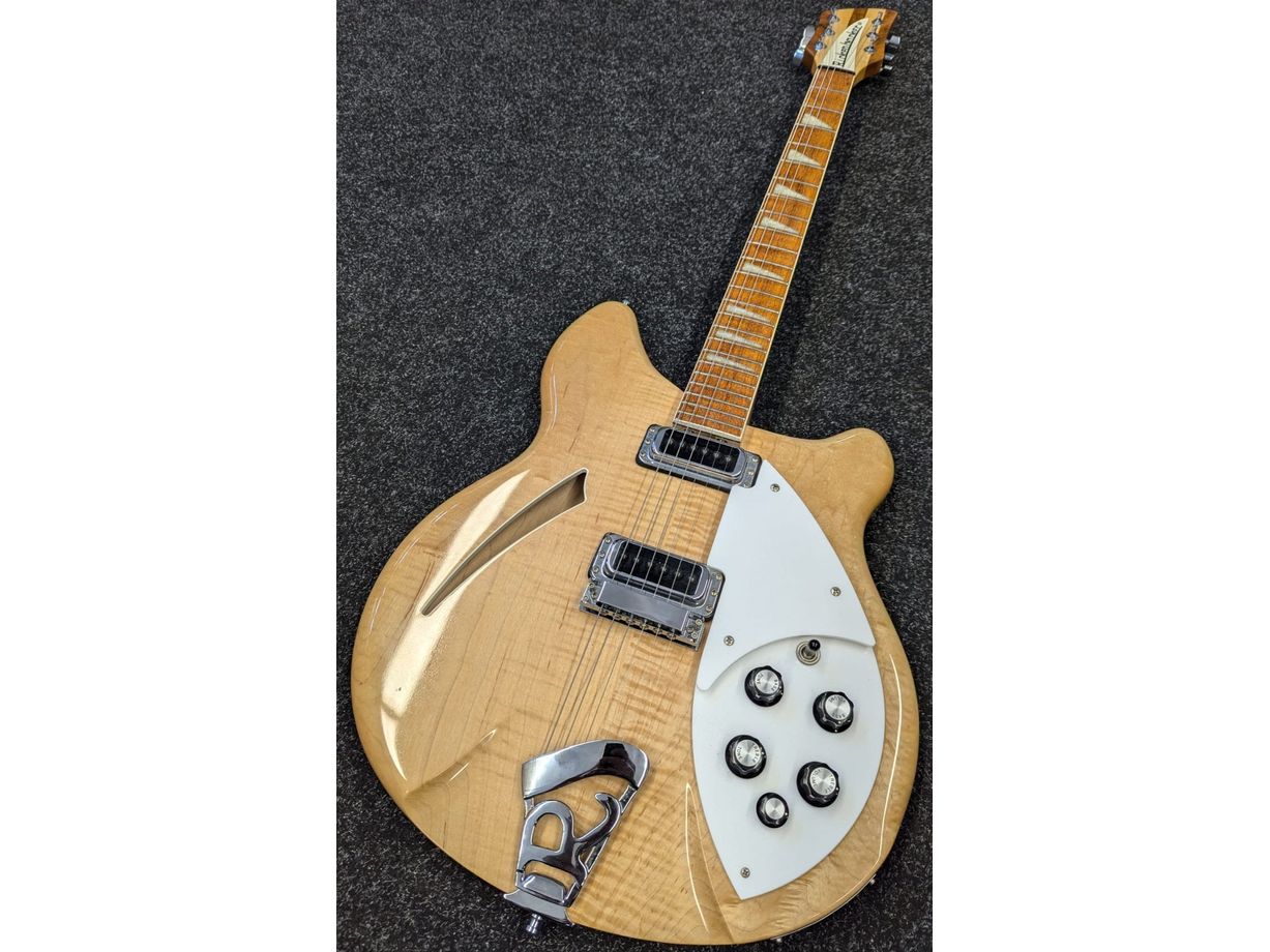 Rickenbacker 360 Chambered Electric Guitar Mapleglo with Original Hardcase Pre-Owned