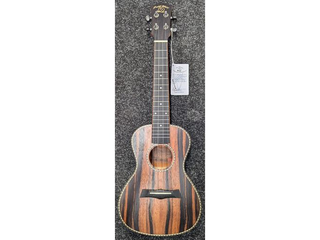 Snail Concert Ukulele Ebony UKC-E498