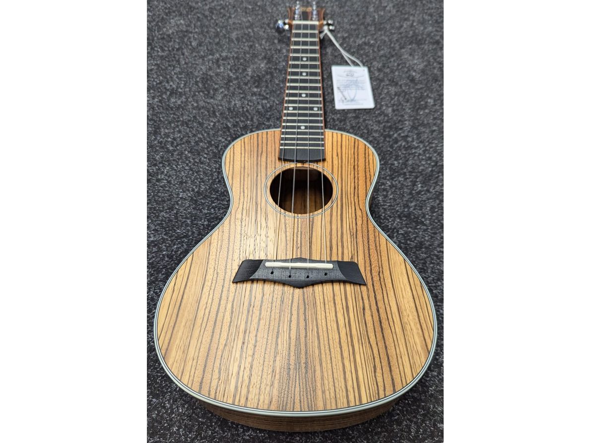 Snail Concert Ukulele Zebrawood UKC-480E