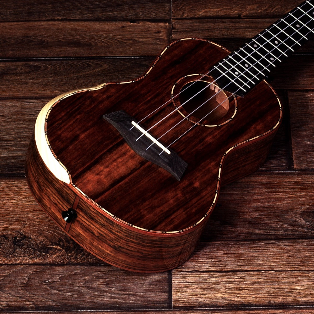 Barnes & Mullins Concert Ukulele Walnut