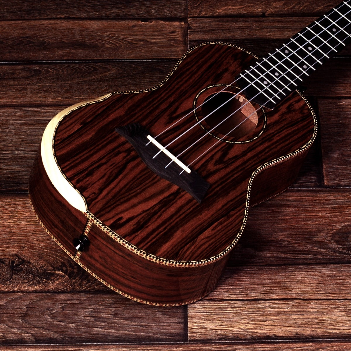 Barnes & Mullins Concert Ukulele Becote