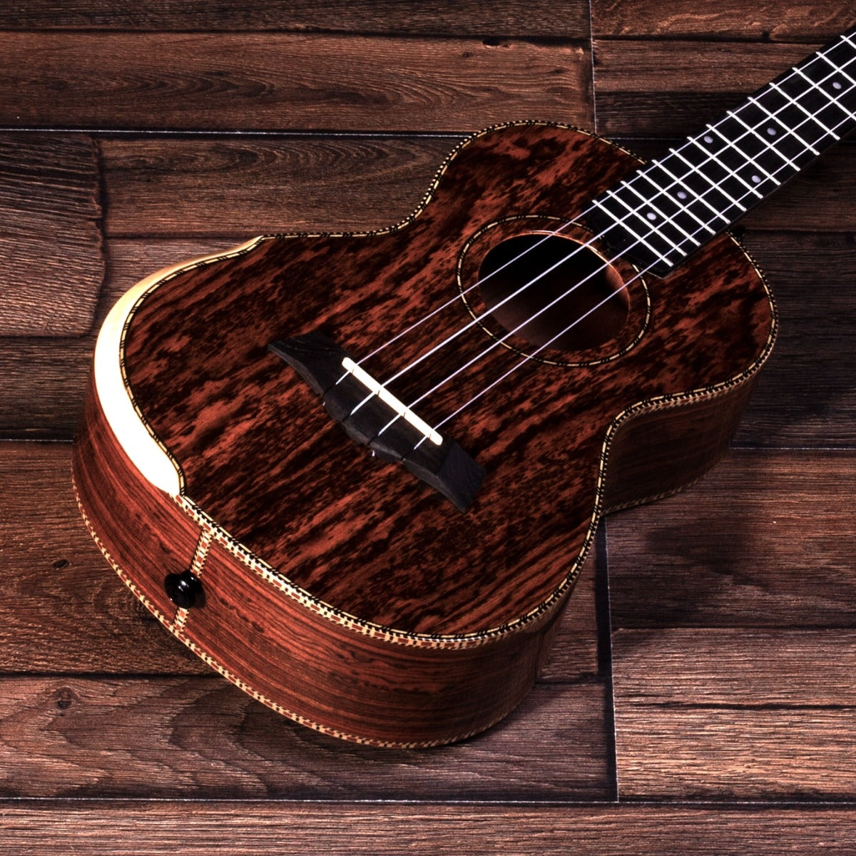 Barnes & Mullins Tenor Ukulele Becote