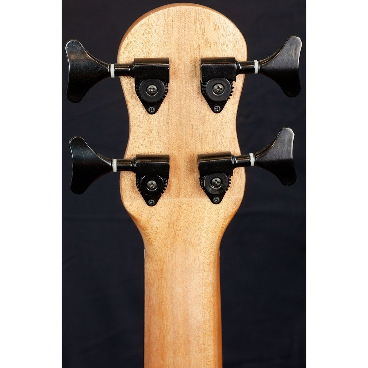 Barnes & Mullins Bass Ukulele Mahogany