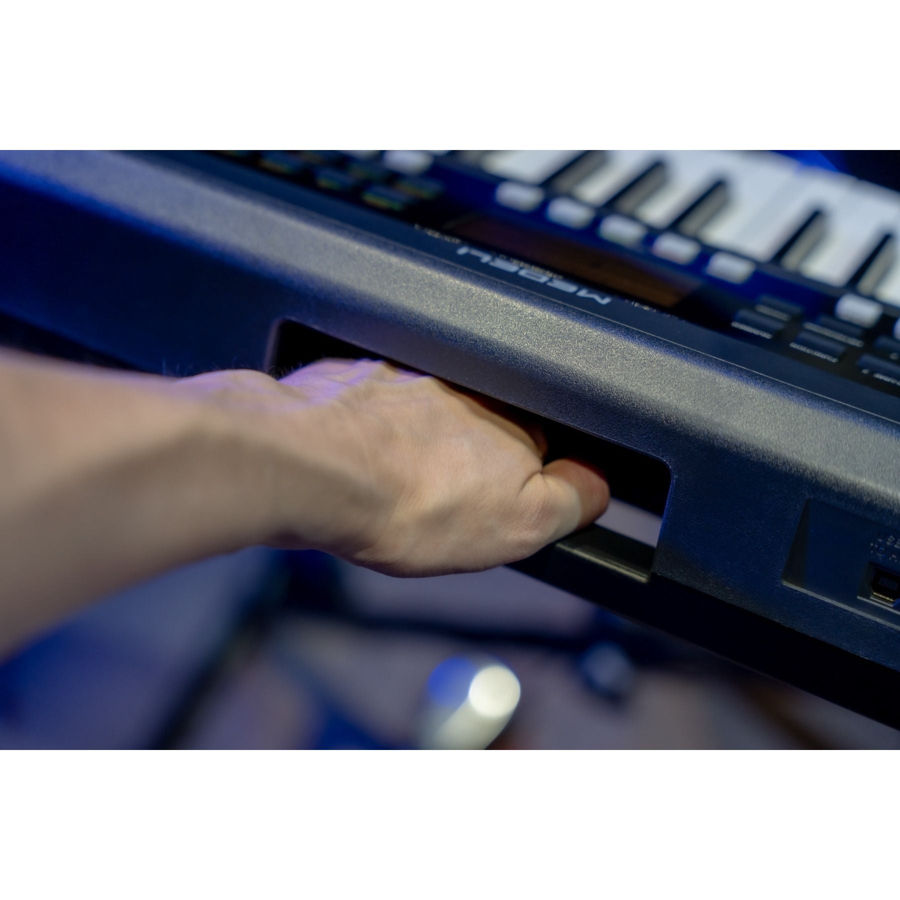 Medeli Nebula Series Keyboard 61 Key in Black
