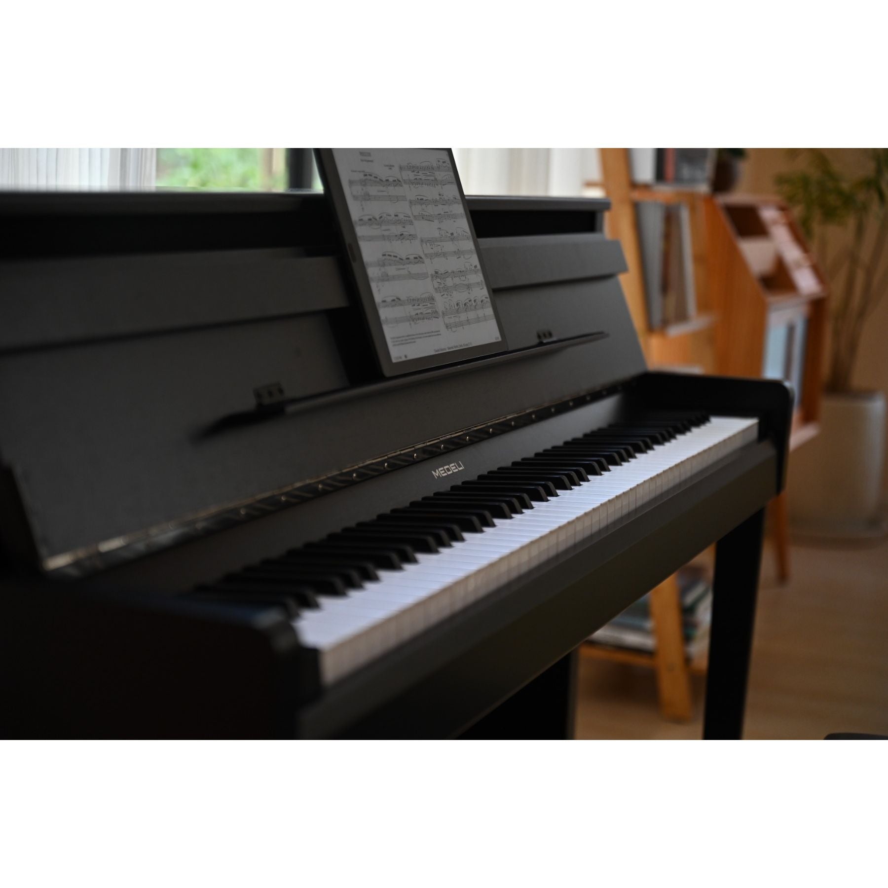 Medeli Forte Series Digital Upright Piano Bluetooth 88 Key in Black Satin