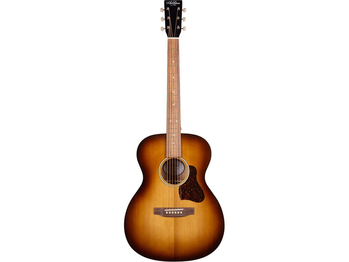 Art & Lutherie Legacy Electro-Acoustic Guitar